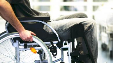 medizinische Hilfsmittel Rollstuhl