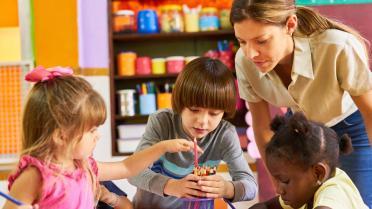 Kinder malen Malvorlagen Kita