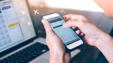 Reisebuchung Handy und Computer