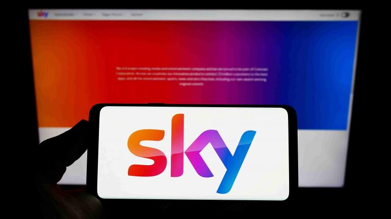 Sky TV auf Handy und Bildschirm