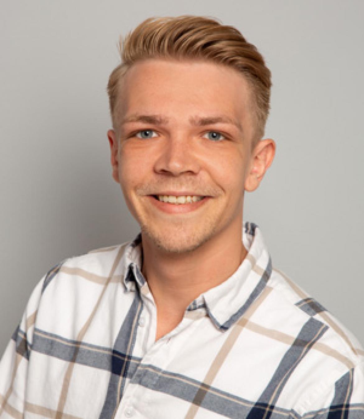 Portrait Felix Wacker, Berater Verbraucherzentrale Niedersachsen