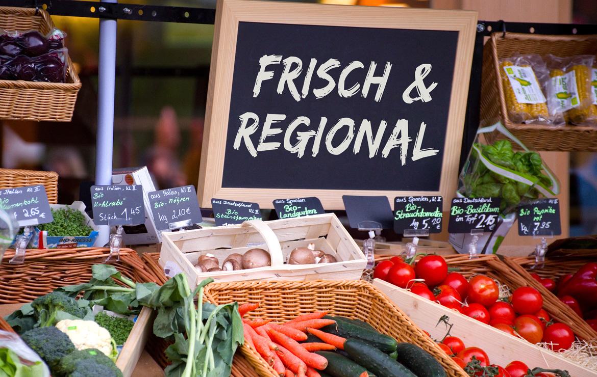 Marktstand frisch und regional zur Slideshow Lebensmittel wertschätzen