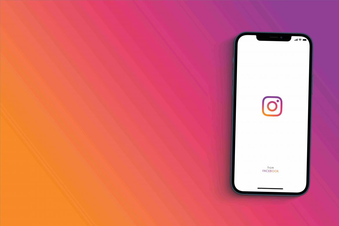 Handy mit Instagram