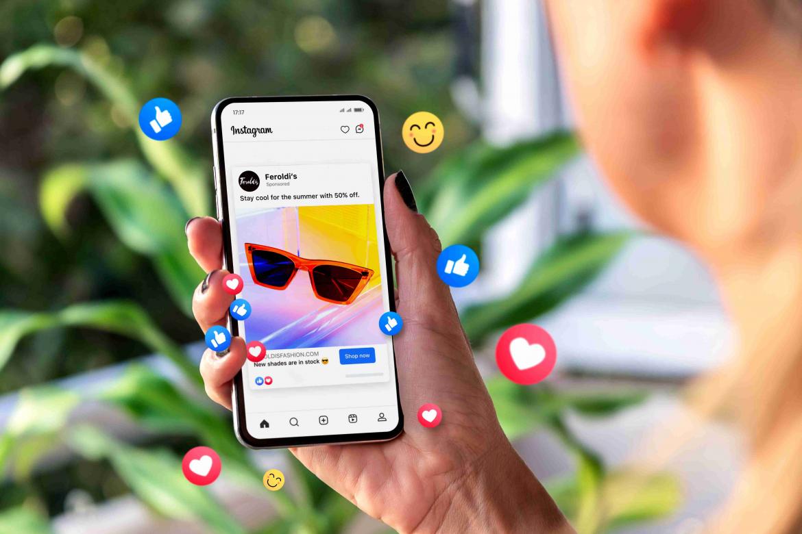 Instagram Shop Sonnebrille auf dem Handy