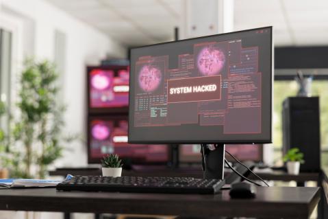 Monitor, auf dem steht, System gehacked