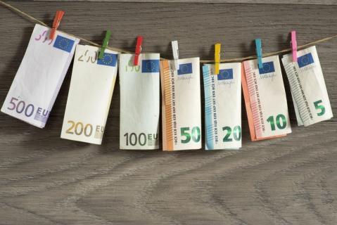 Geld auf Leine Wäscheleine